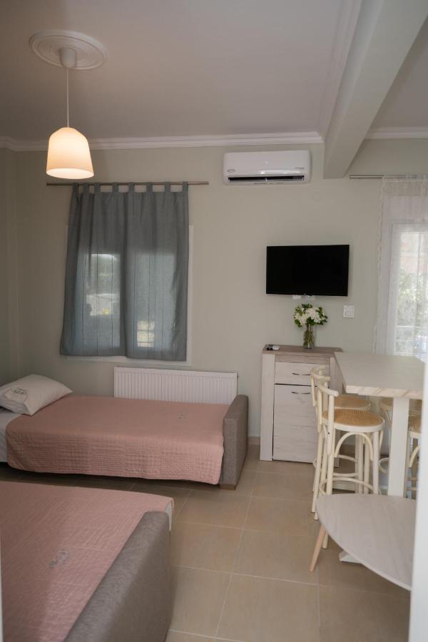 Zoe Seaview Apartment By Rentalspro - Nea Moudania Halkidiki Exterior foto